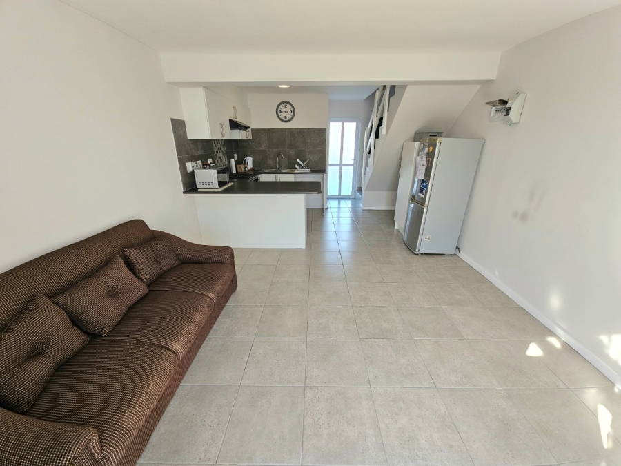 2 Bedroom Property for Sale in Stratford Green Western Cape
